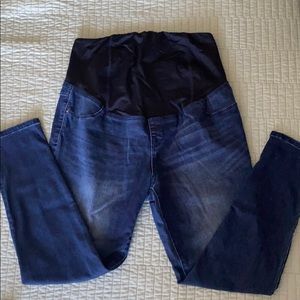 Maternity jeggings